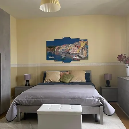 לינה וארוחת בוקר Alba 3*